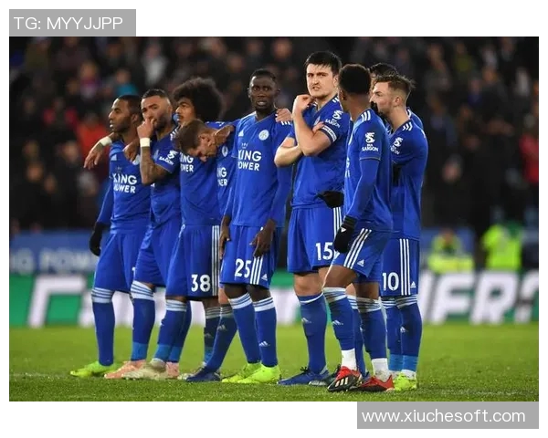 巴尔赞与多姆扎的精彩对决揭示足球战术与团队合作的完美结合