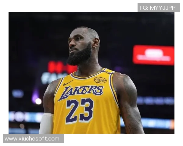 热火与湖人对决詹姆斯精彩集锦回顾展现传奇球员的巅峰时刻