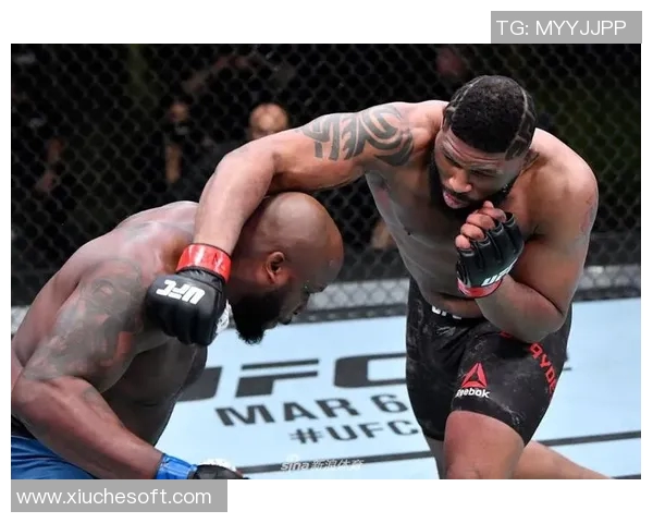 刘易斯与米欧奇巅峰对决UFC赛场再掀热潮引发拳迷热议